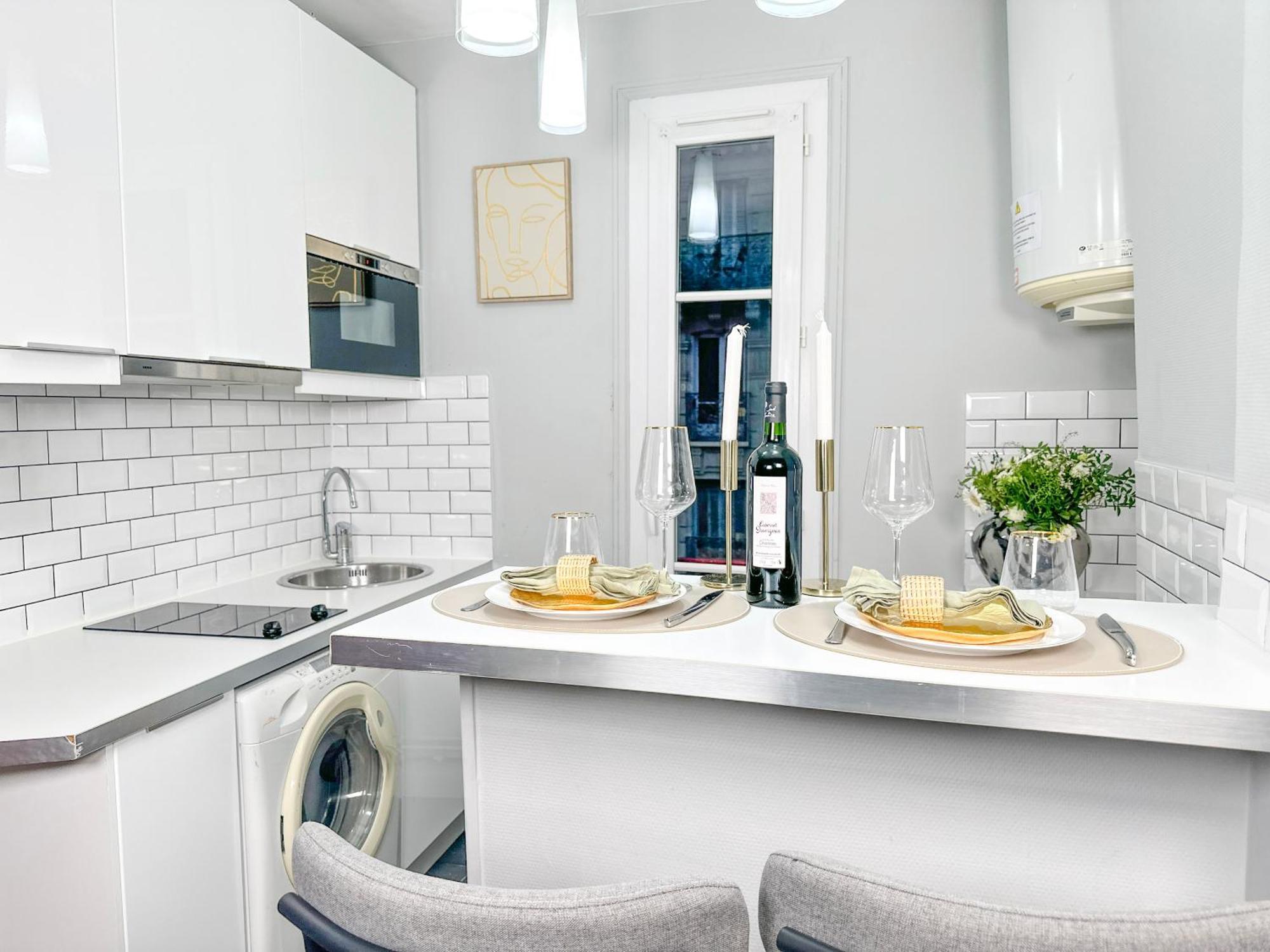 Stunning Apartment Near Eiffel Tower Париж Екстер'єр фото