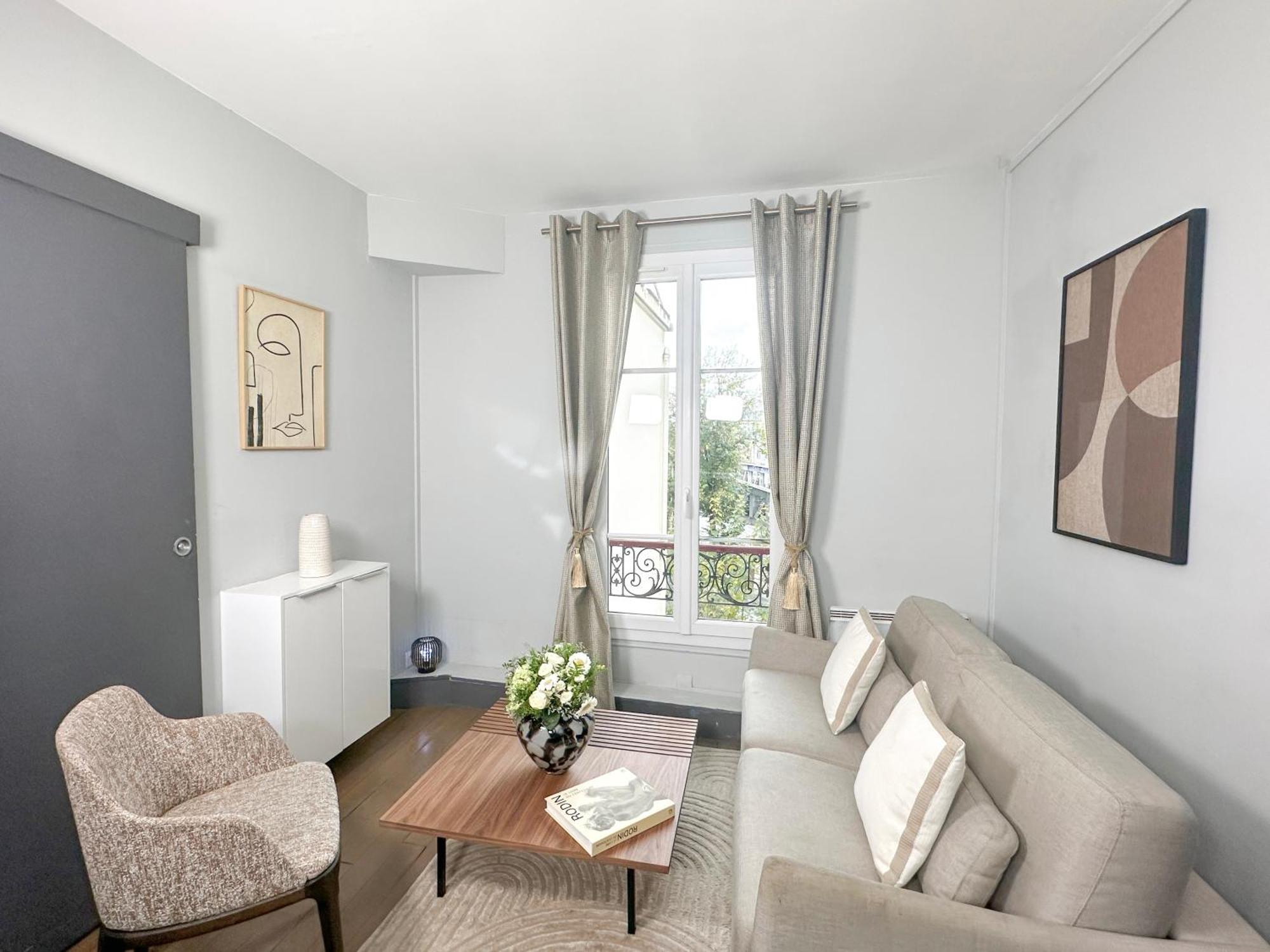 Stunning Apartment Near Eiffel Tower Париж Екстер'єр фото