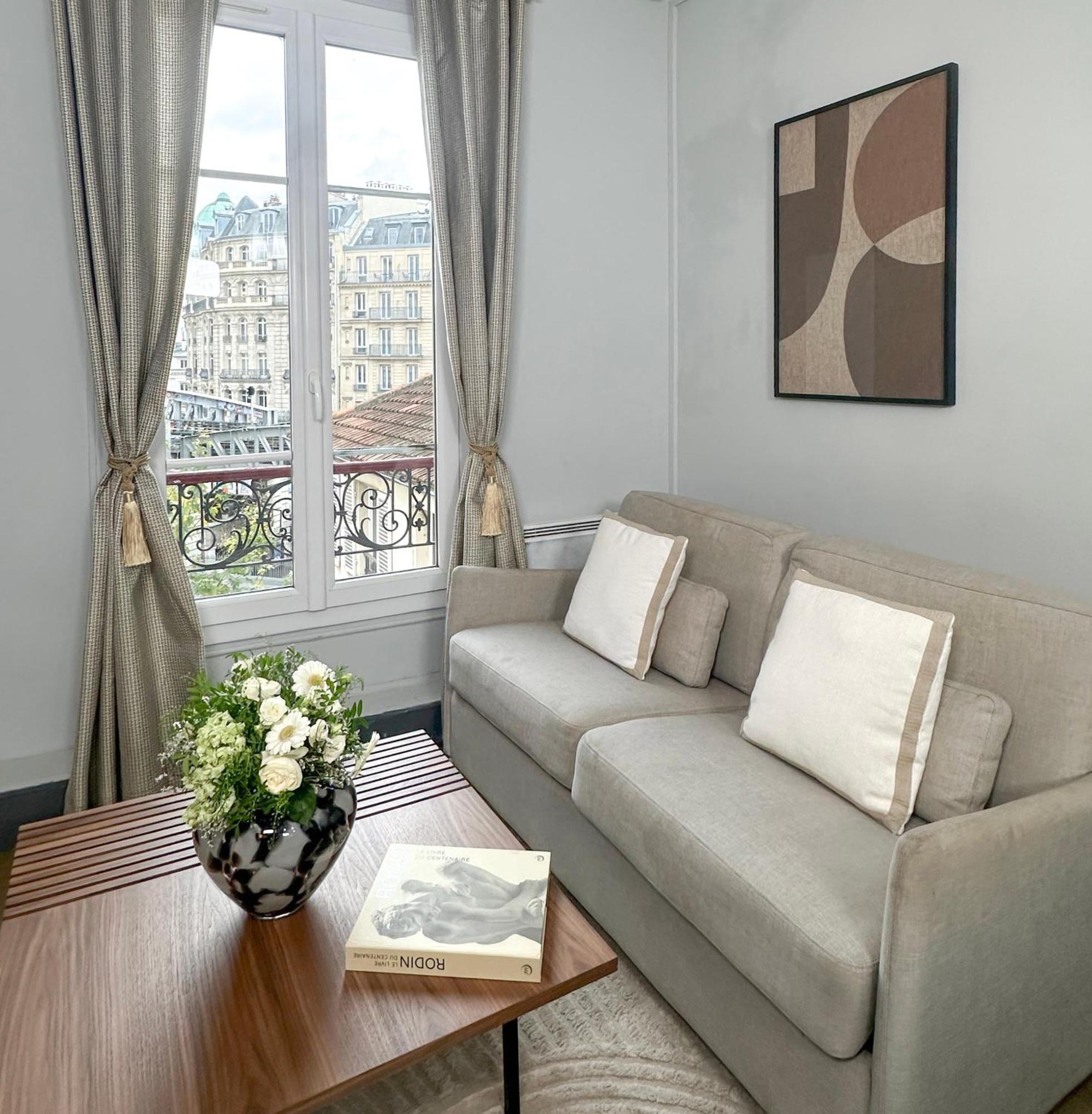 Stunning Apartment Near Eiffel Tower Париж Екстер'єр фото